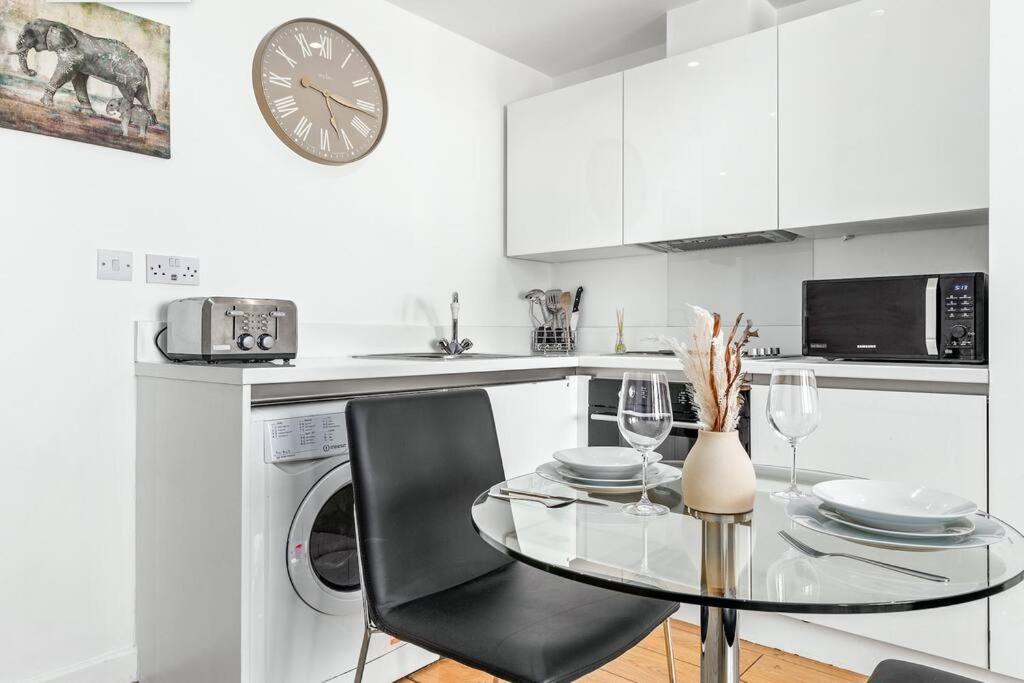Piccadilly Haven, Flat In London Vr12 Apartment Exterior photo